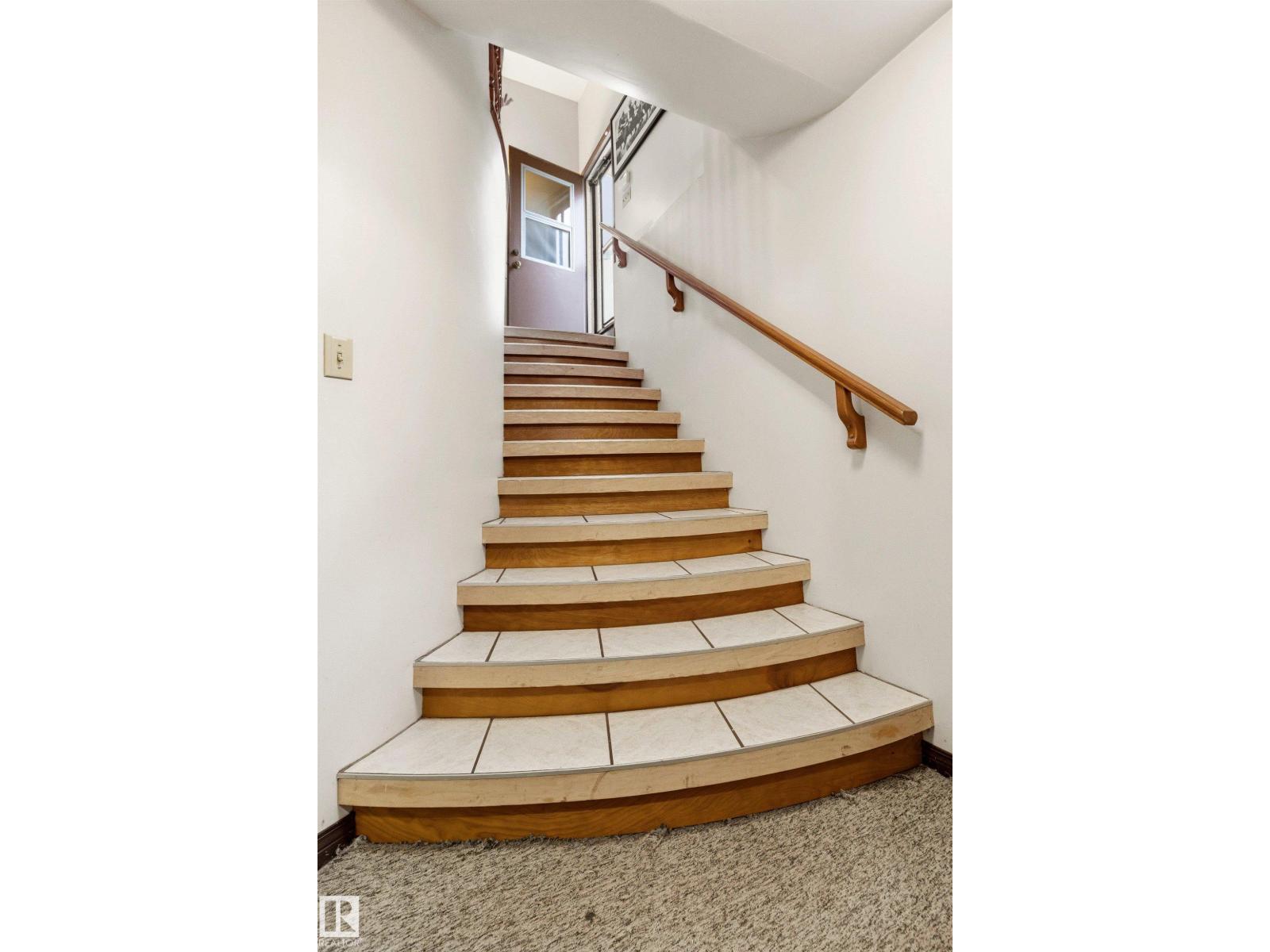 11014 163A AV NW - 34