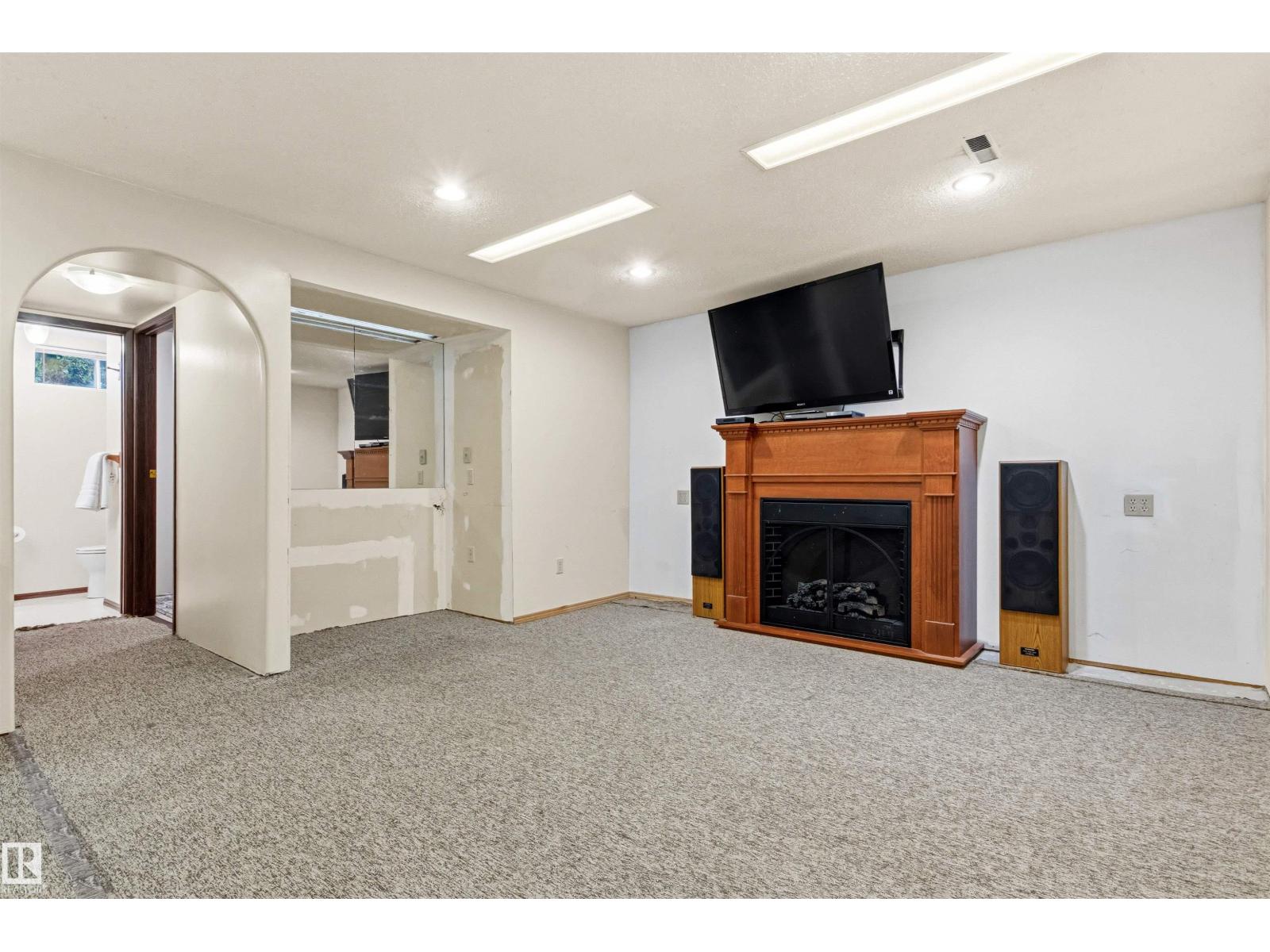 11014 163A AV NW - 38