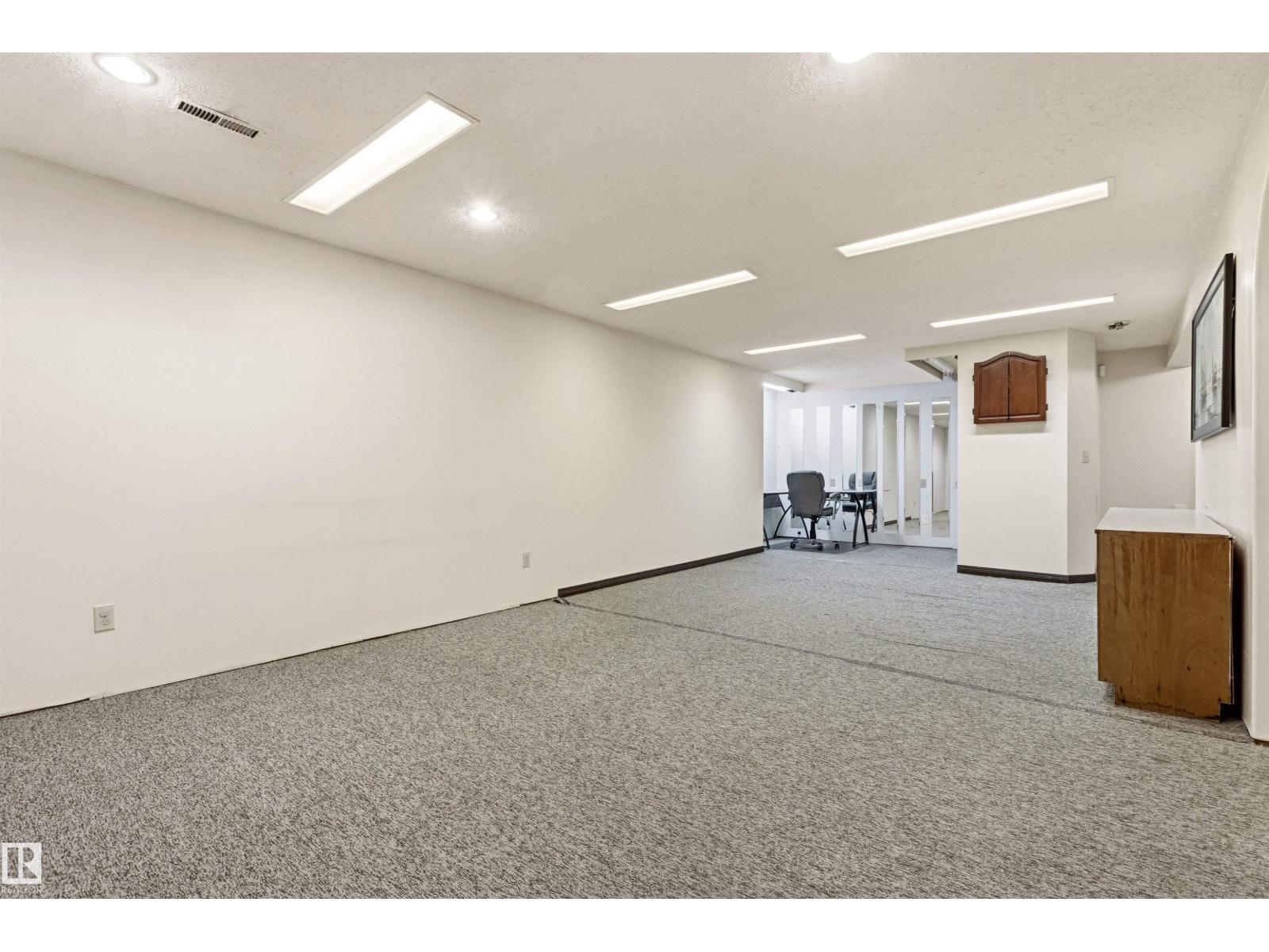11014 163A AV NW - 40