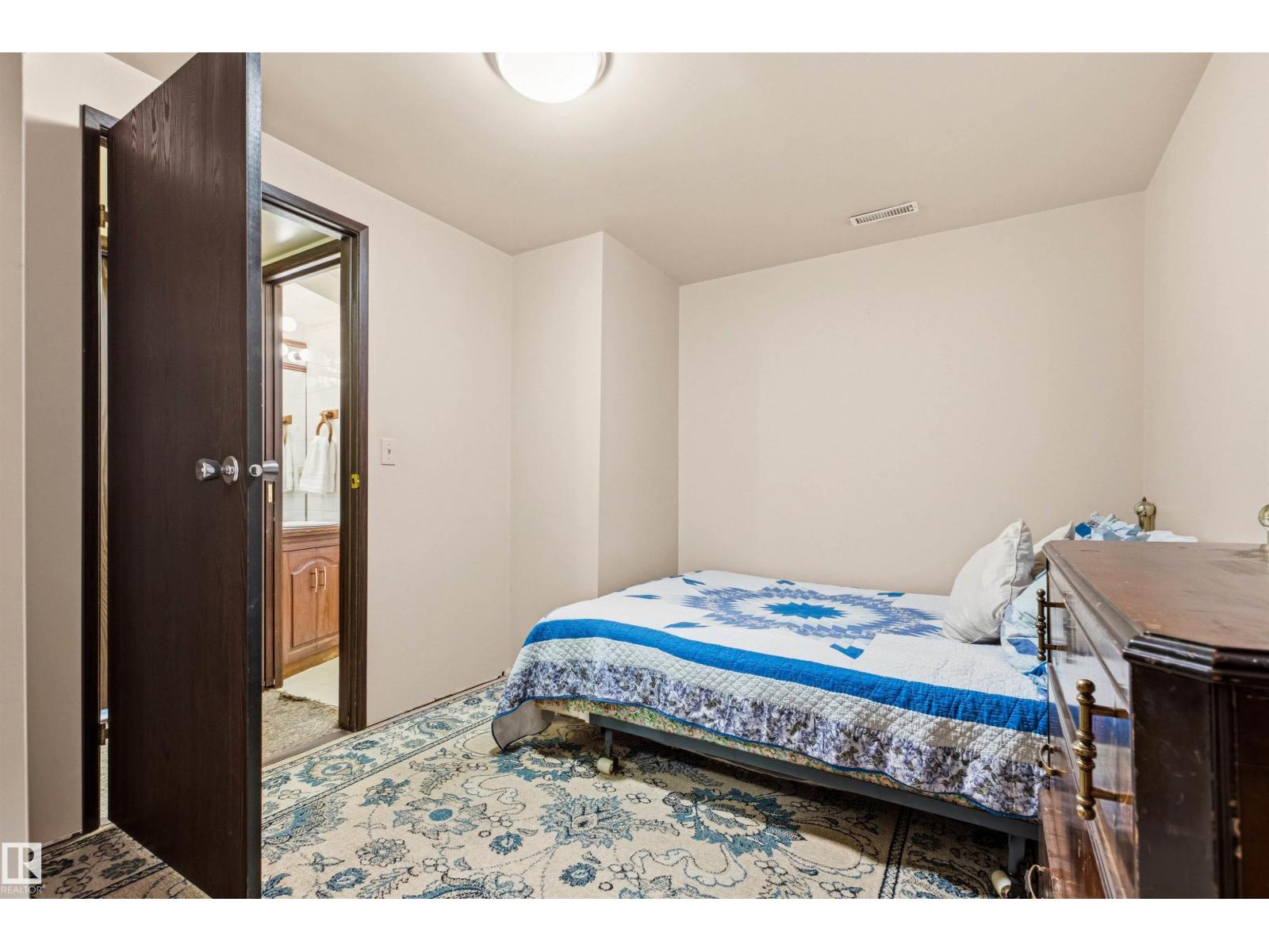 11014 163A AV NW - 43