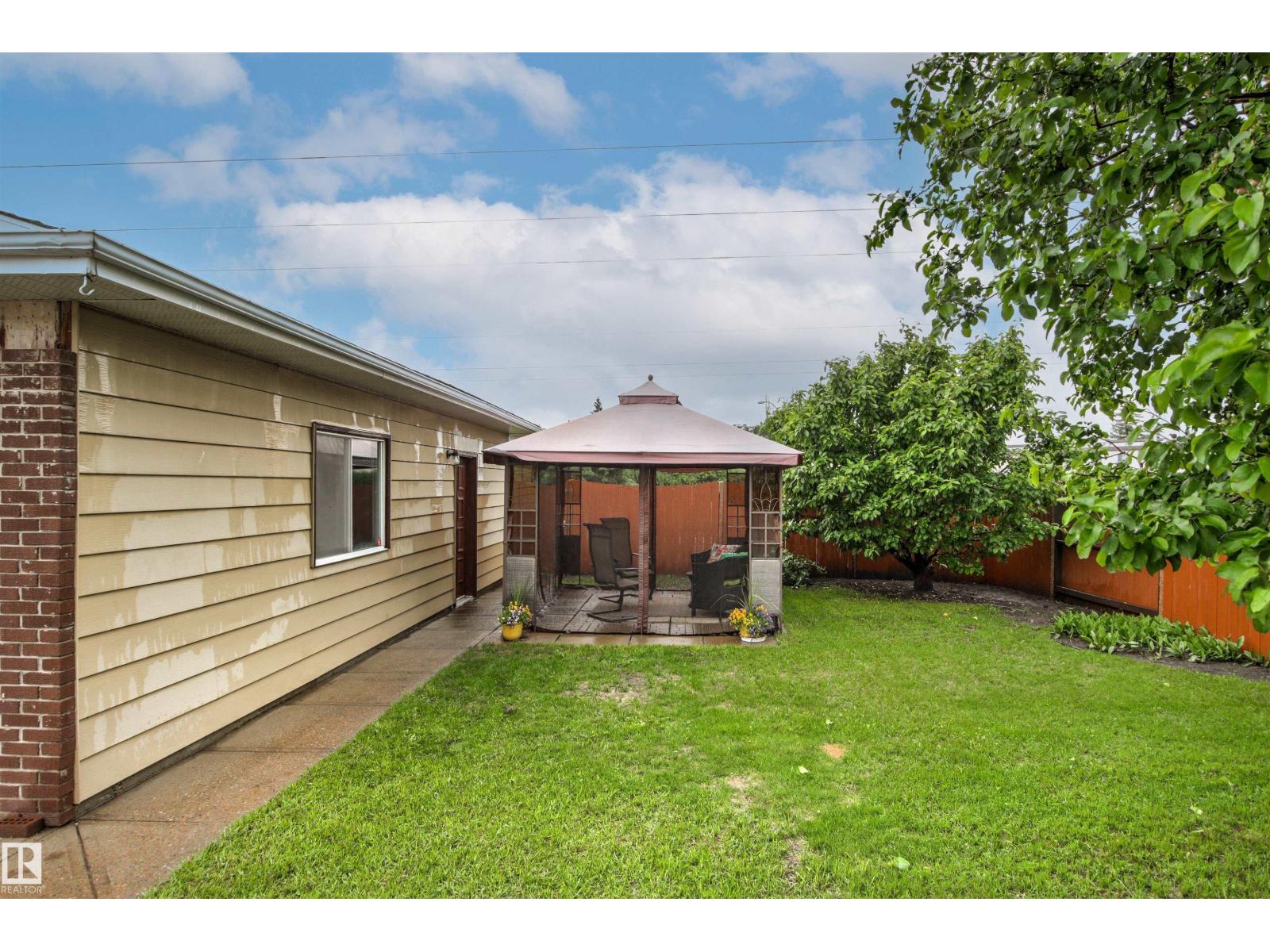 11014 163A AV NW - 60