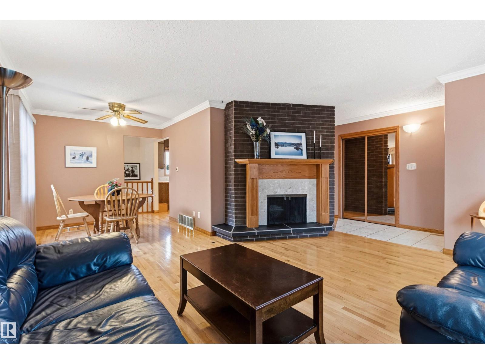 11014 163A AV NW - 8