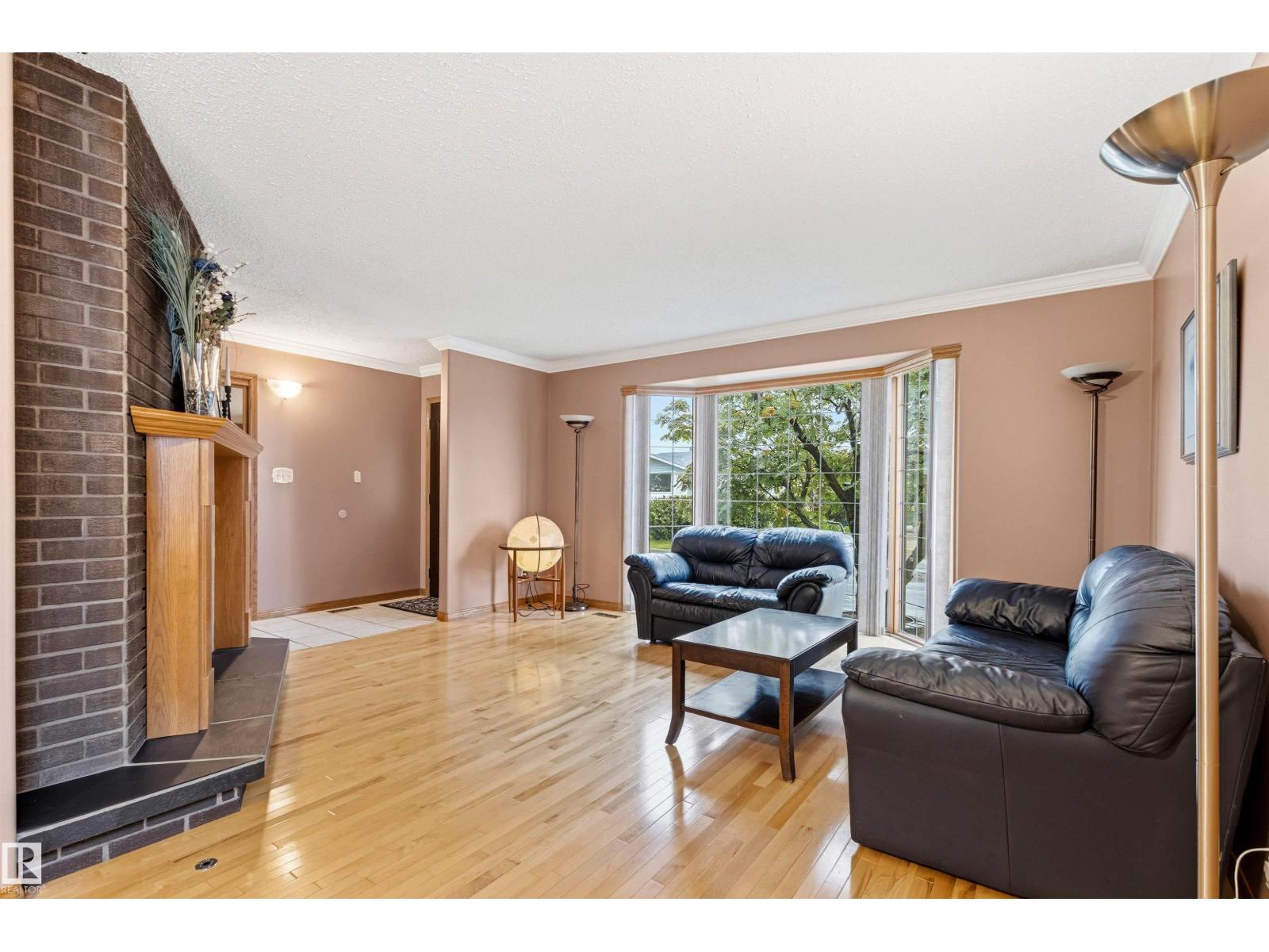 11014 163A AV NW - 9