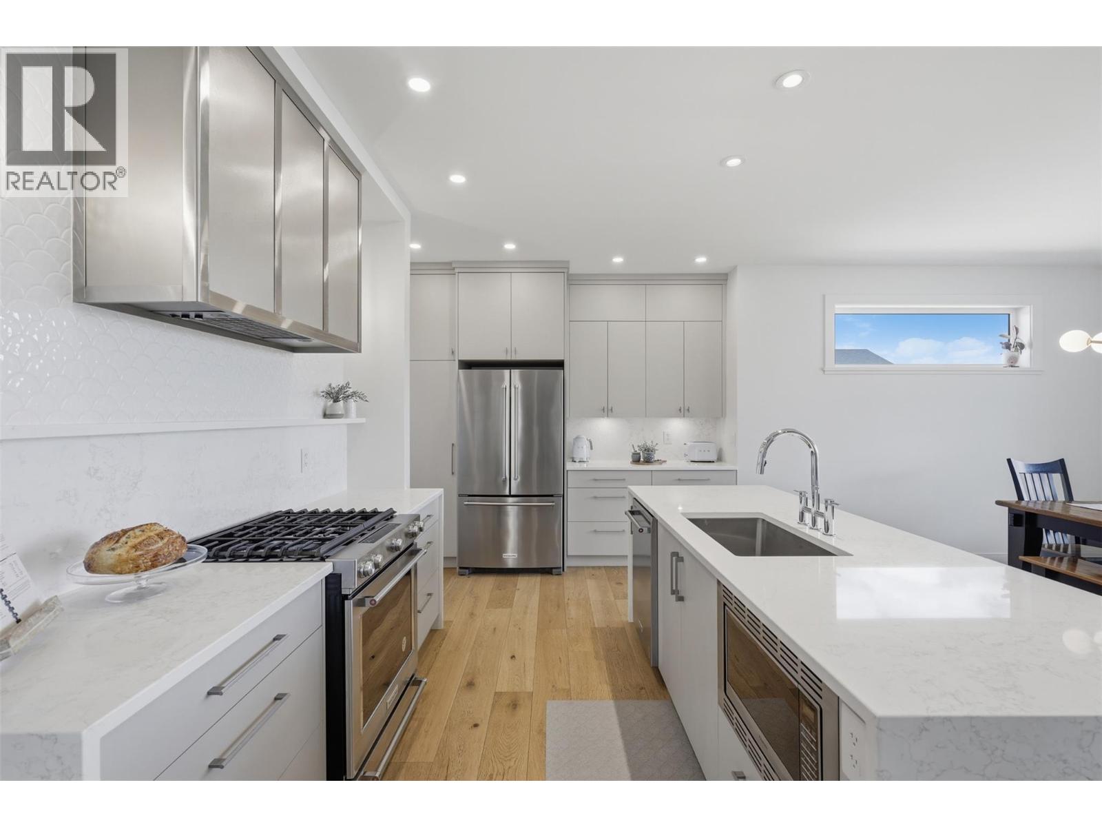 362 RUE CHEVAL NOIR - 16