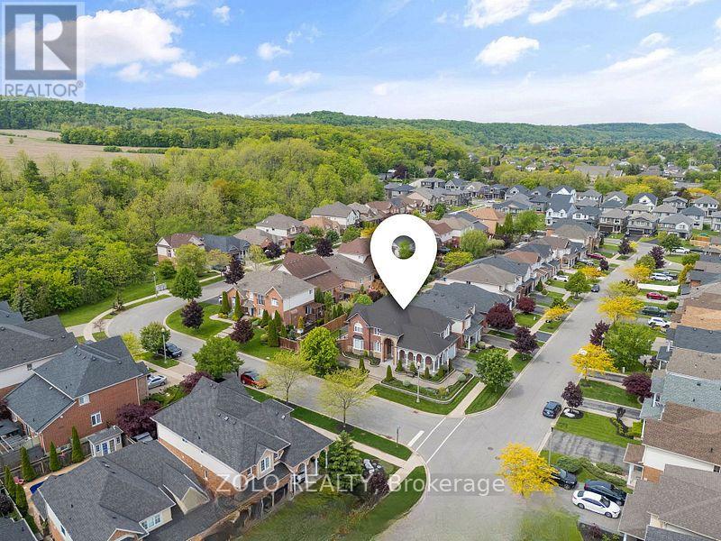 42 VINIFERA DRIVE - 45