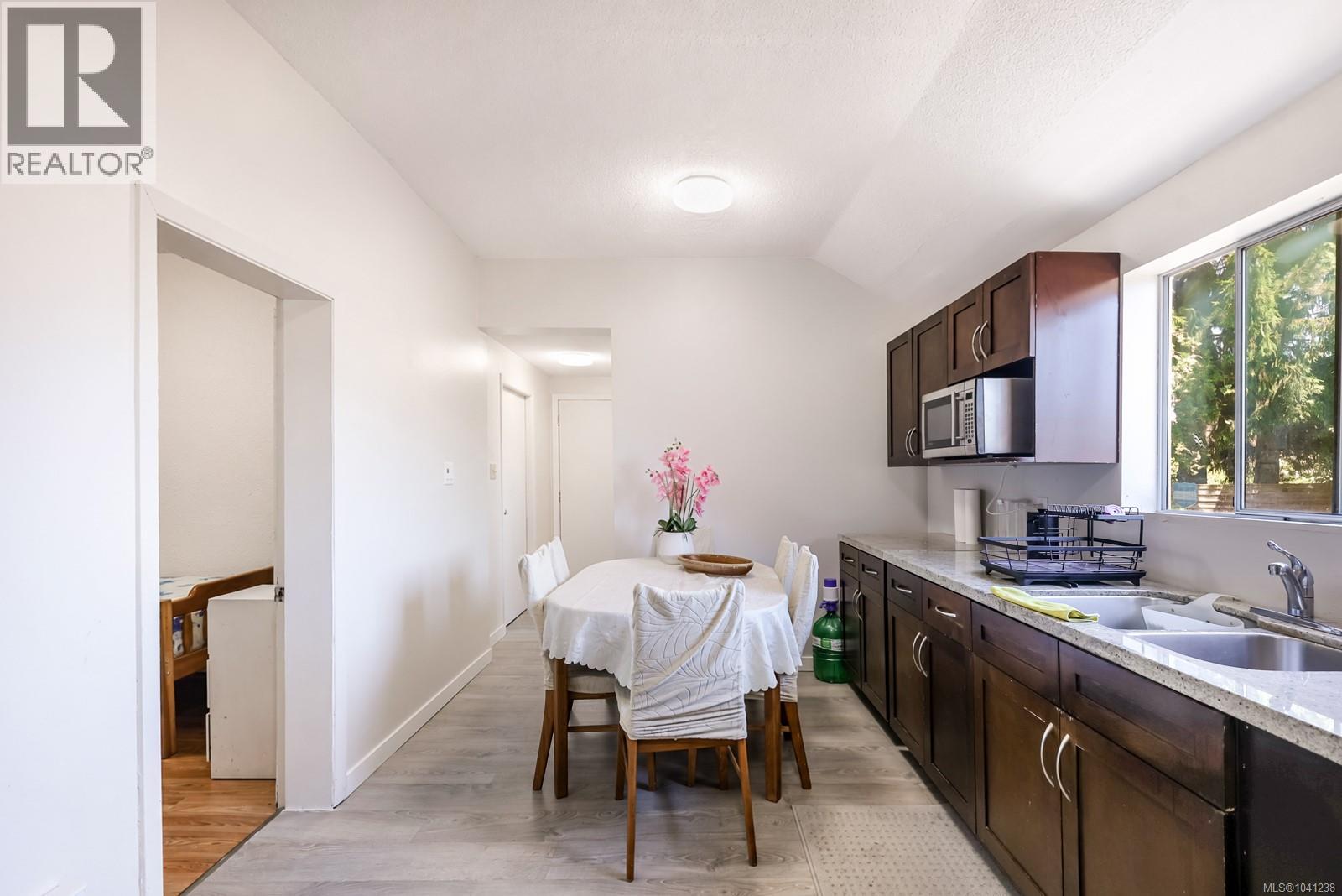 710 Fitzwilliam St - 11