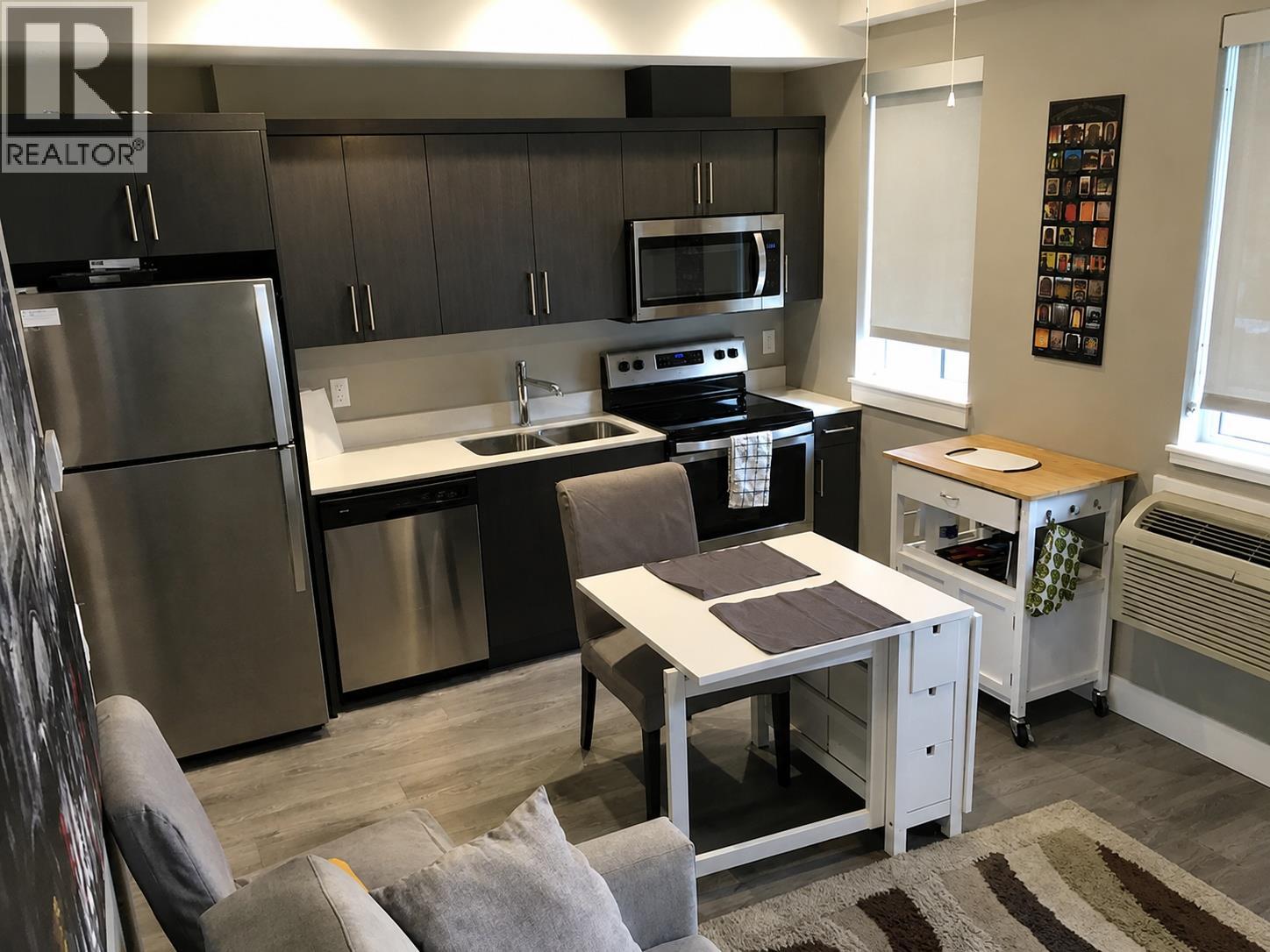 #435 925 Leon Avenue - 5
