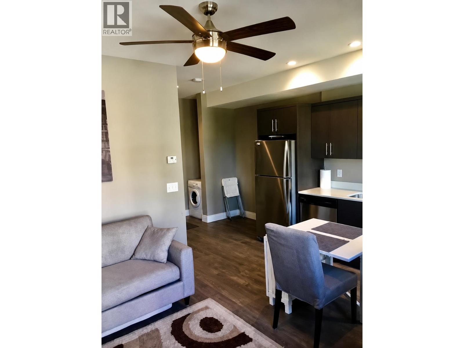 #435 925 Leon Avenue - 14