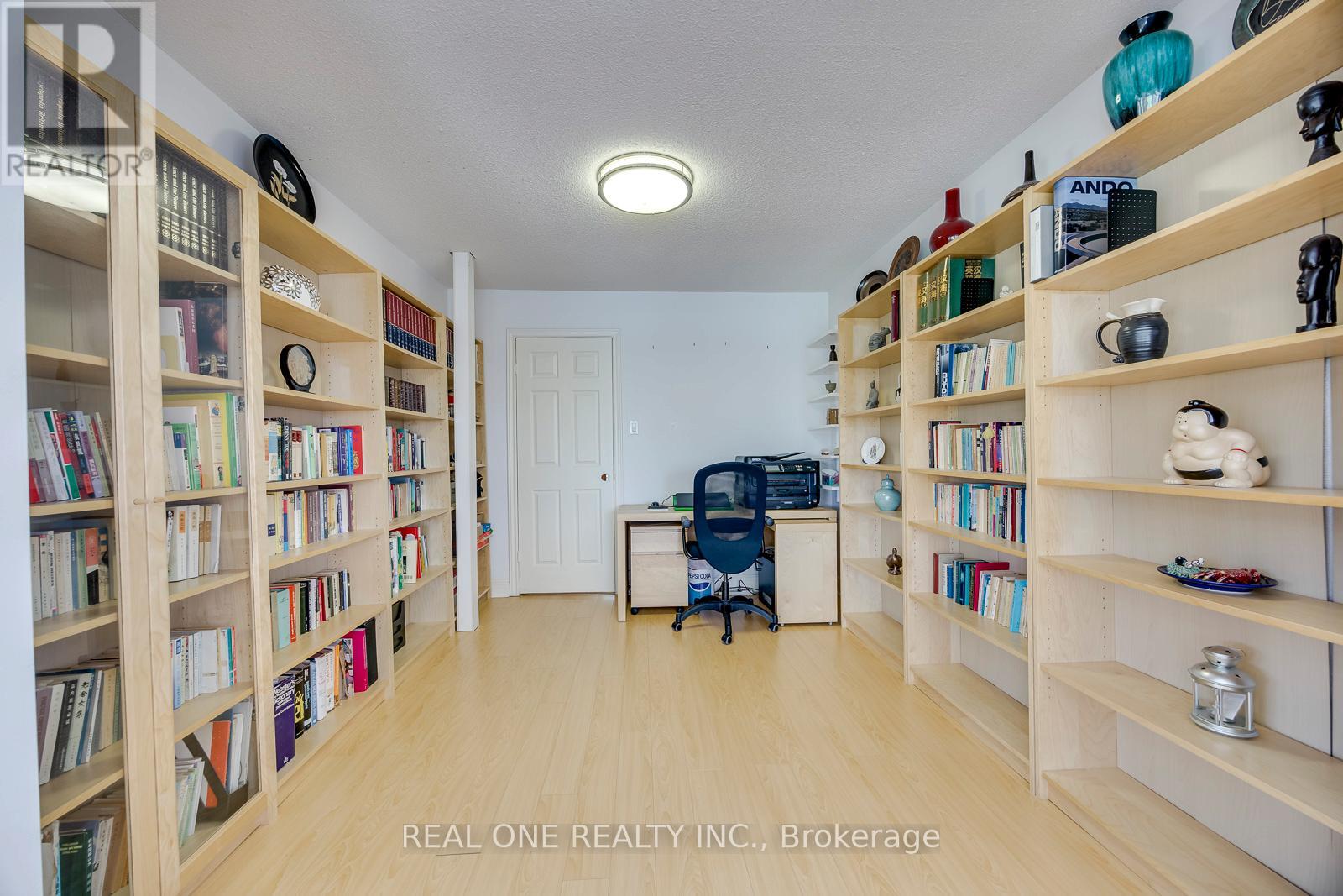 71 STOCK AVENUE - 31