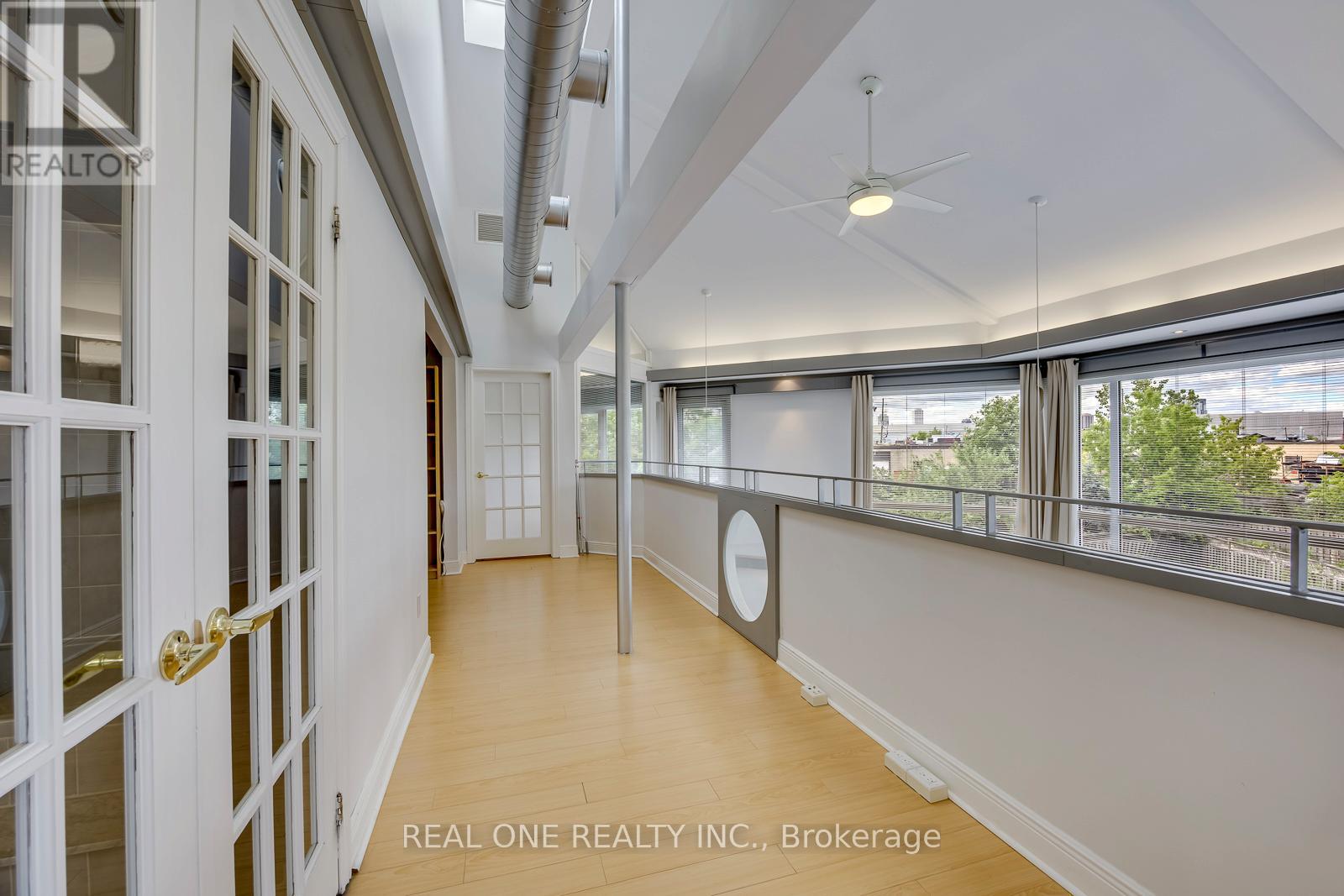 71 STOCK AVENUE - 34