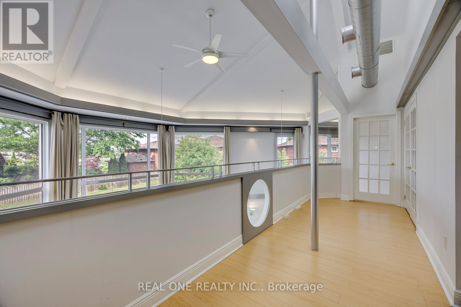 71 STOCK AVENUE - 35