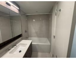 1108 9675 King George Boulevard, Surrey, BC V3T2V3 Photo 10