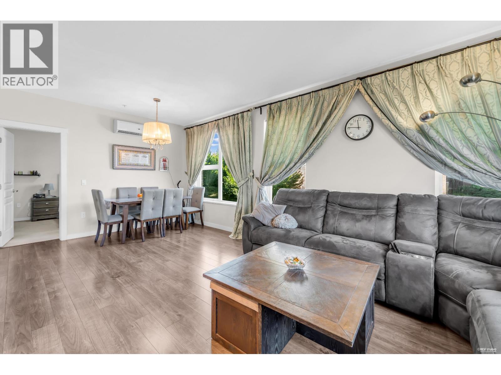 202 9388 TOMICKI AVENUE, Richmond