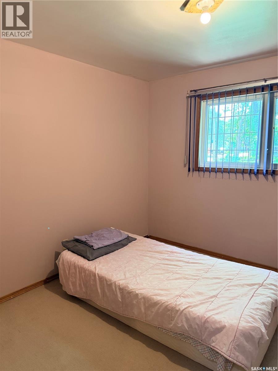 706 3rd STREET E - 16