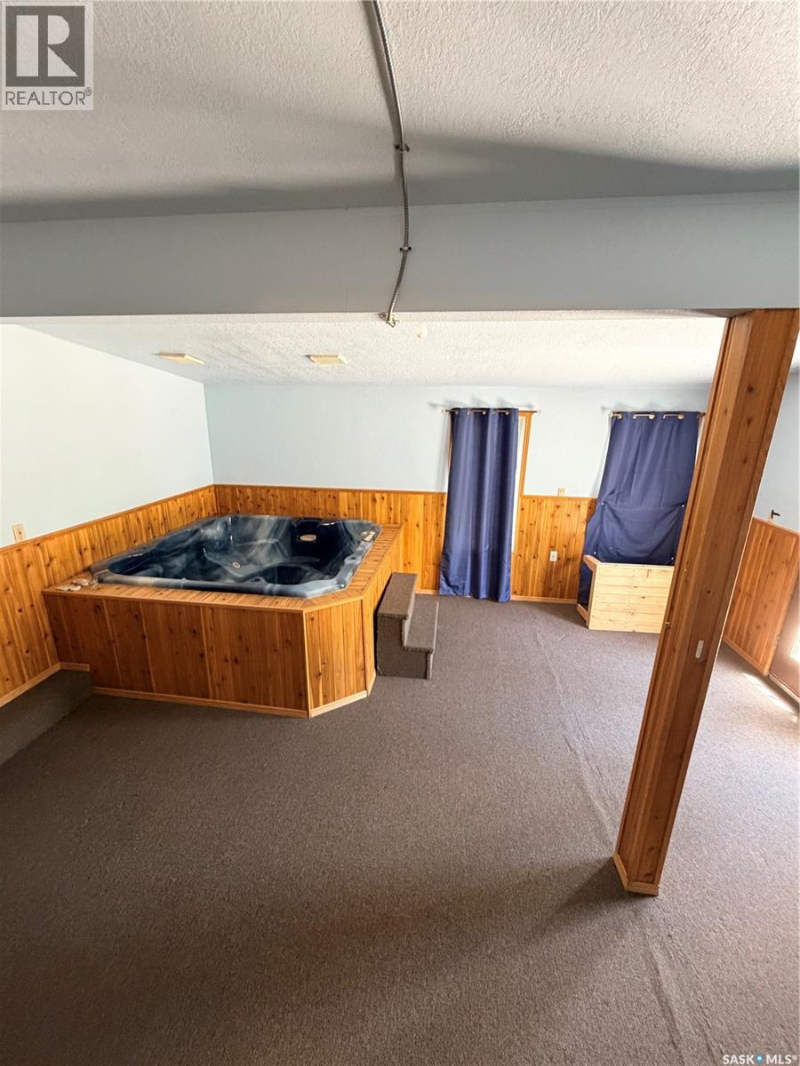 706 3rd STREET E - 20