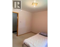 706 3rd Street E, Shaunavon, SK S0N2M0 Photo 15
