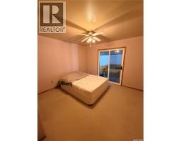 706 3rd Street E, Shaunavon, SK S0N2M0 Photo 18