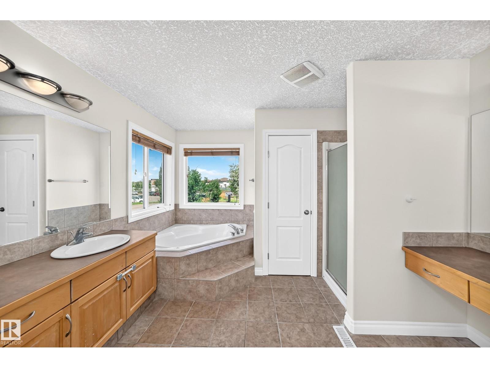 16616 70 ST NW NW - 28