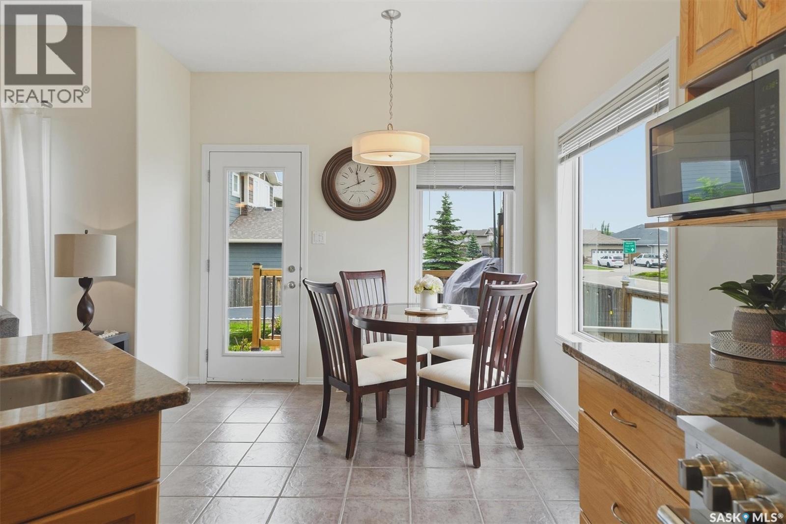 1358 Denham CRESCENT - 12