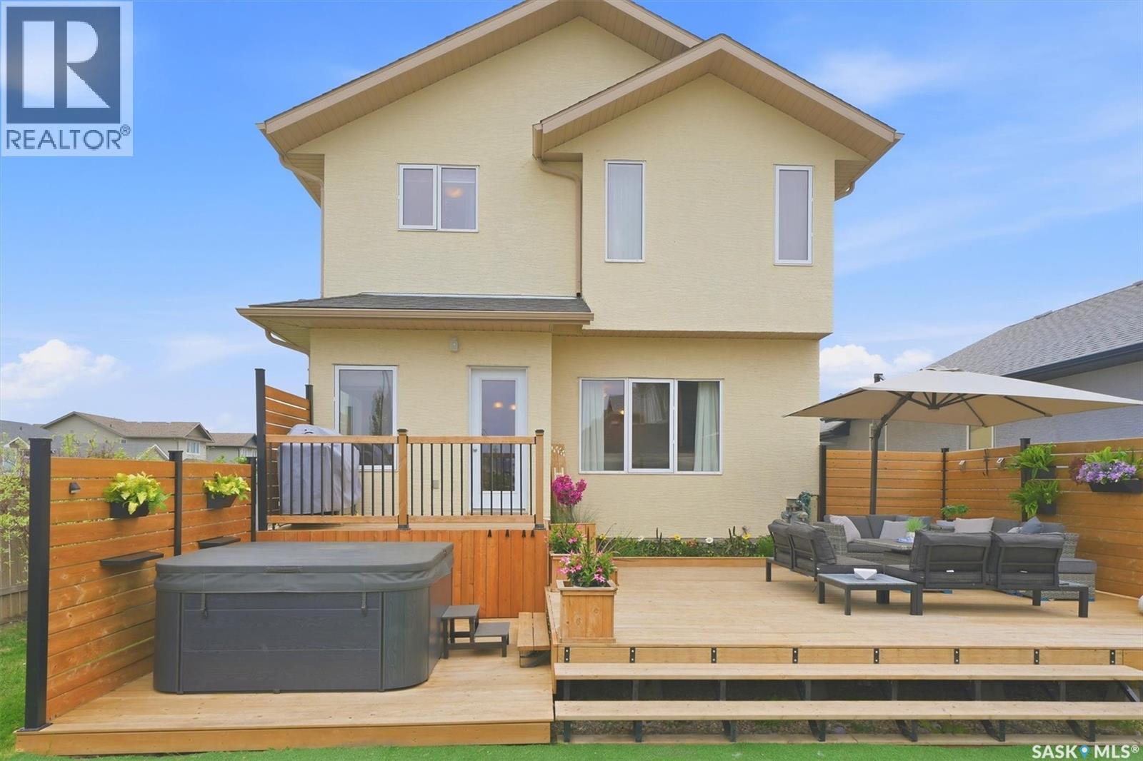 1358 Denham CRESCENT - 36