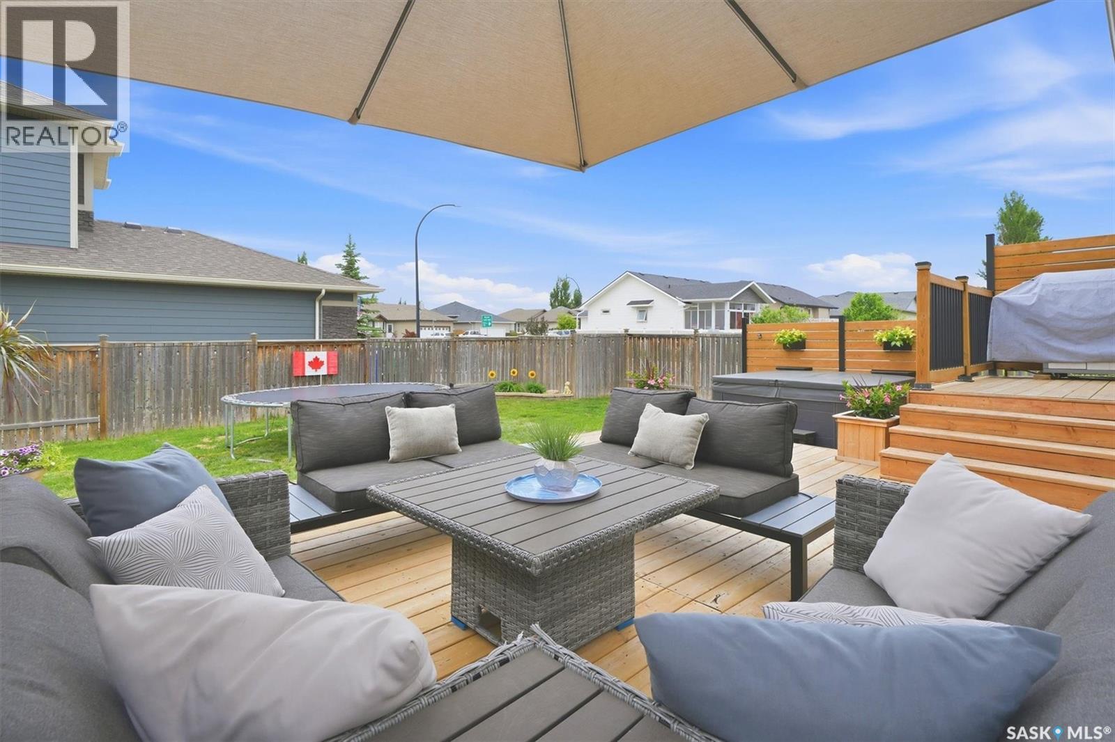 1358 Denham CRESCENT - 39