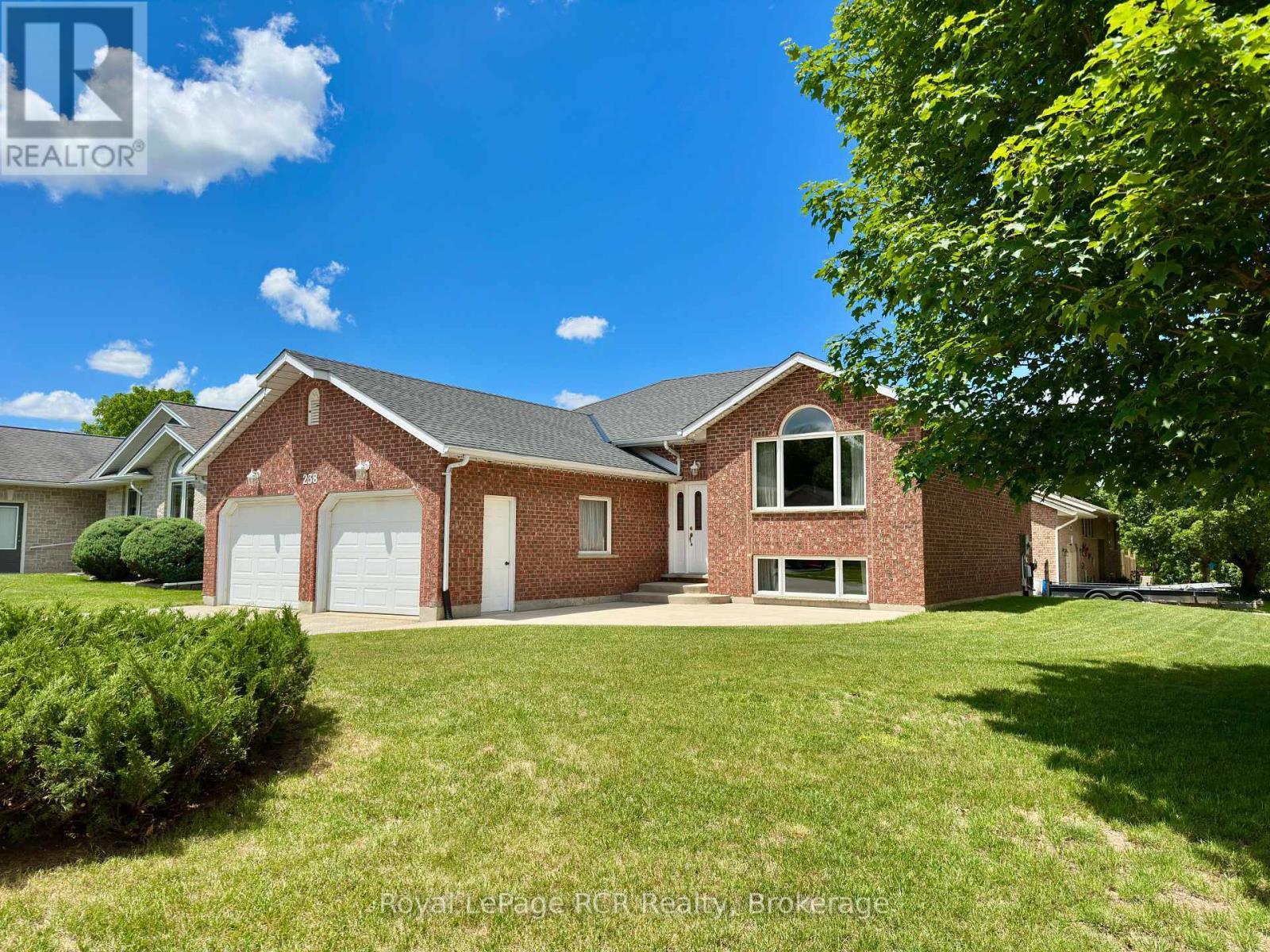 238 4TH STREET CRESCENT - 2