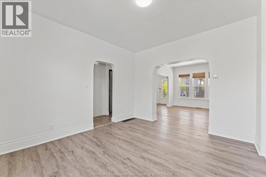 855 HALL AVENUE - 11