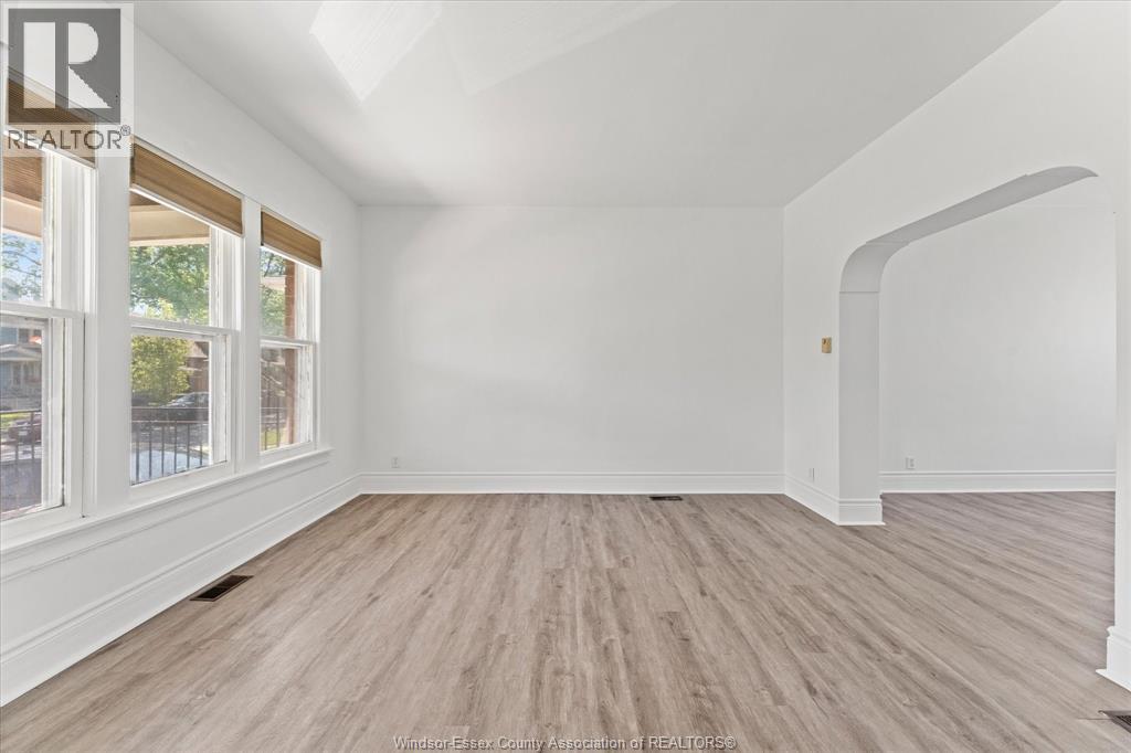 855 HALL AVENUE - 7