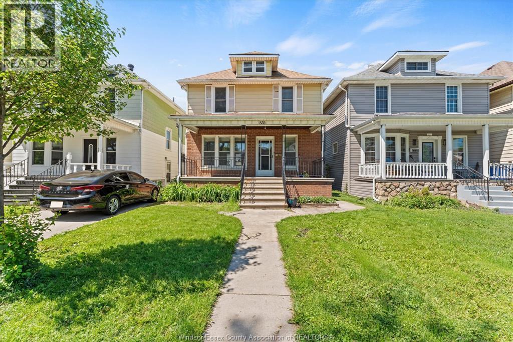 855 HALL AVENUE - 3