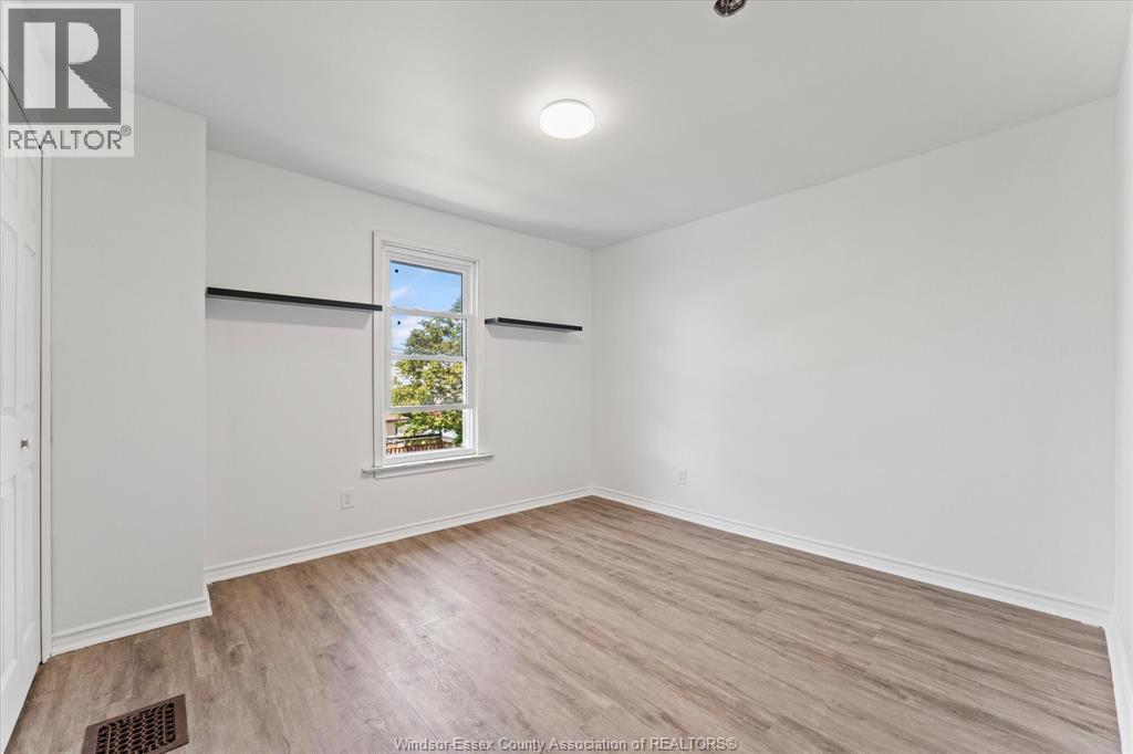 855 HALL AVENUE - 19