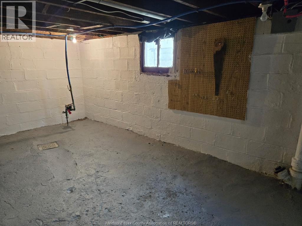 855 HALL AVENUE - 30