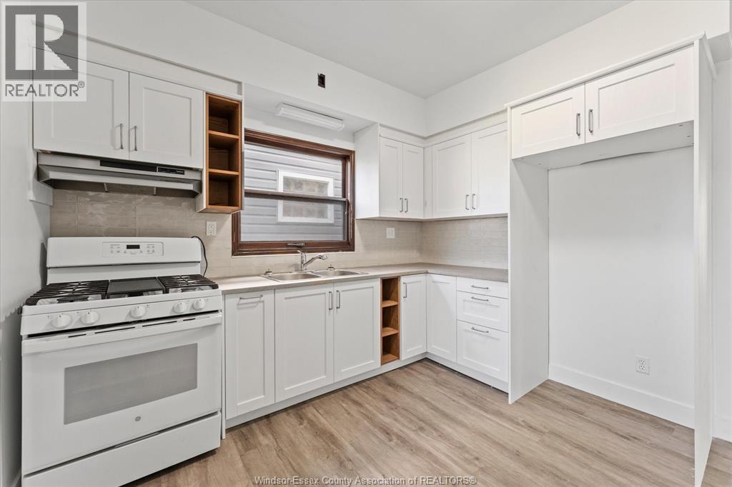 855 HALL AVENUE - 15