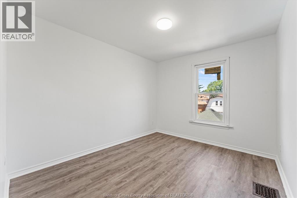 855 HALL AVENUE - 20