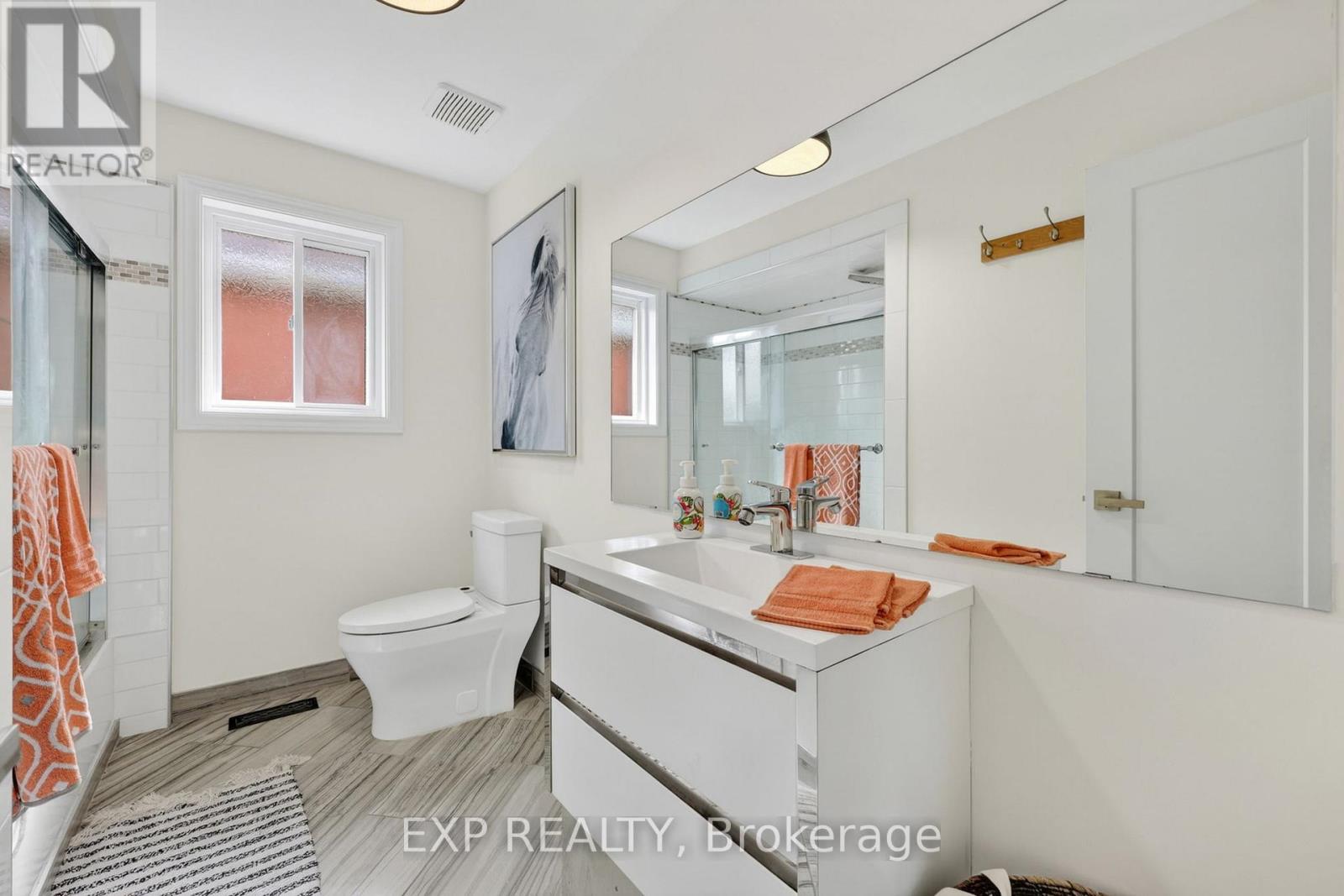 93 TAYLOR DRIVE - 27