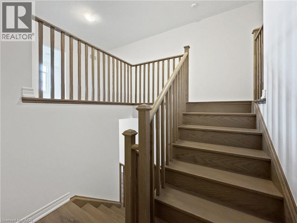 82 GLEDHILL Crescent - 19
