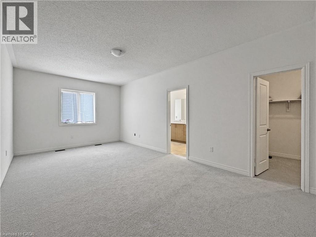 82 GLEDHILL Crescent - 27