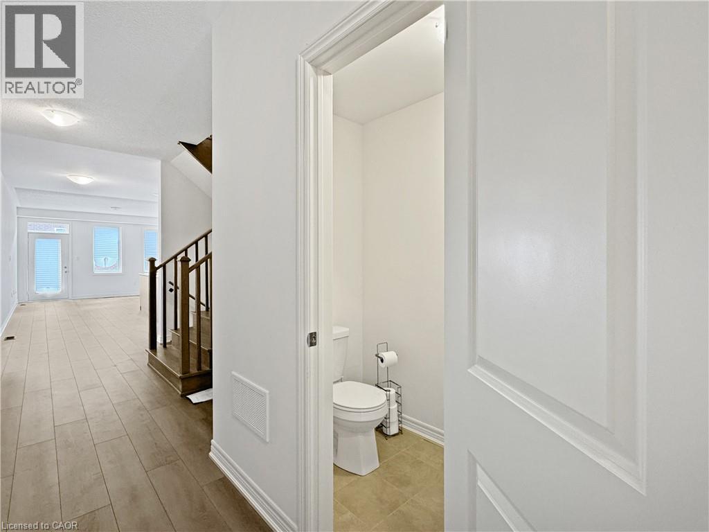 82 GLEDHILL Crescent - 5