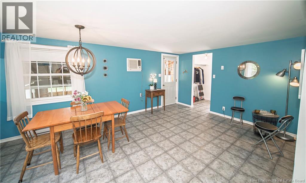 18 Hazelton Road - 10