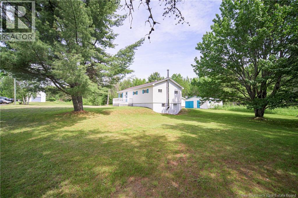 18 Hazelton Road - 3