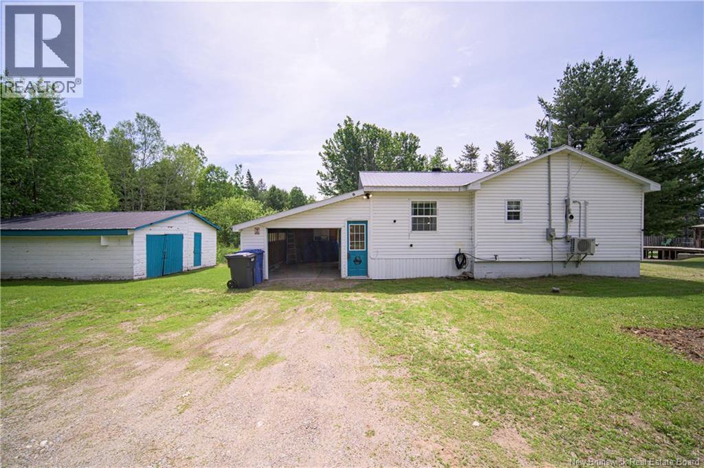 18 Hazelton Road - 37
