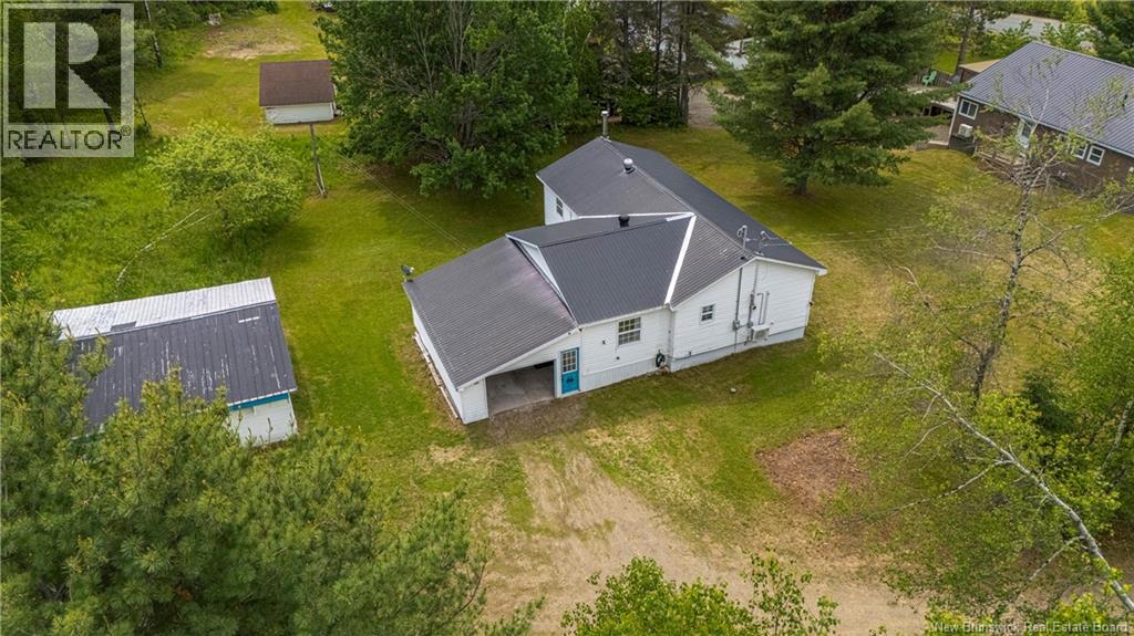 18 Hazelton Road - 43