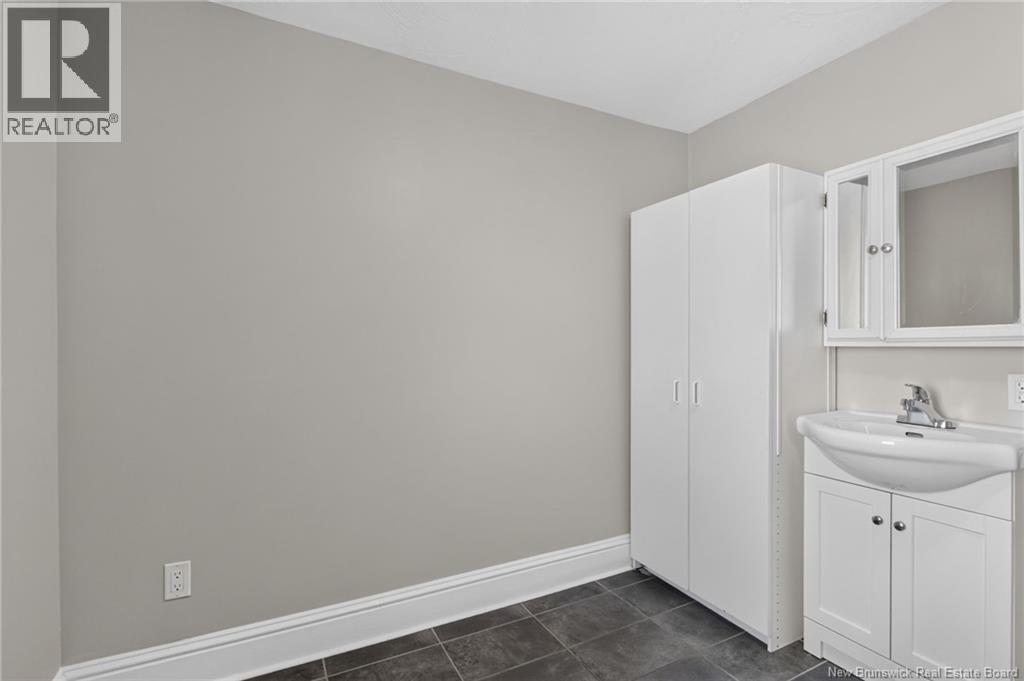 18 Seaman Street - Image 13