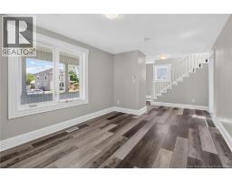 18 Seaman Street, photo 17
