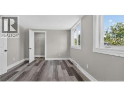 18 Seaman Street, photo 22