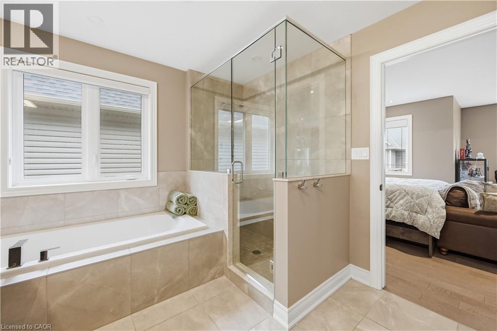 1 LINDSAY Way - 26