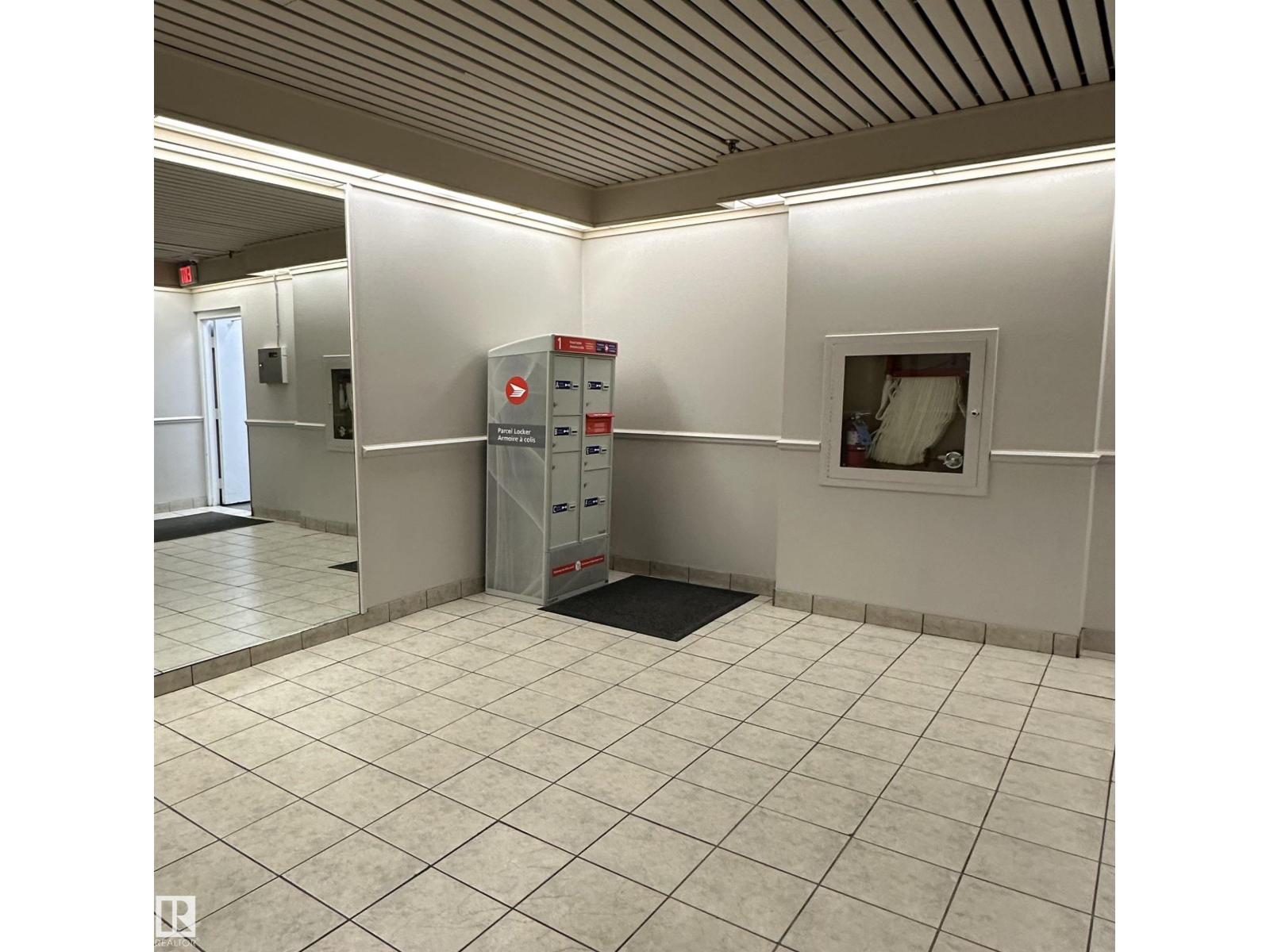#706 10145 109 ST NW - 4