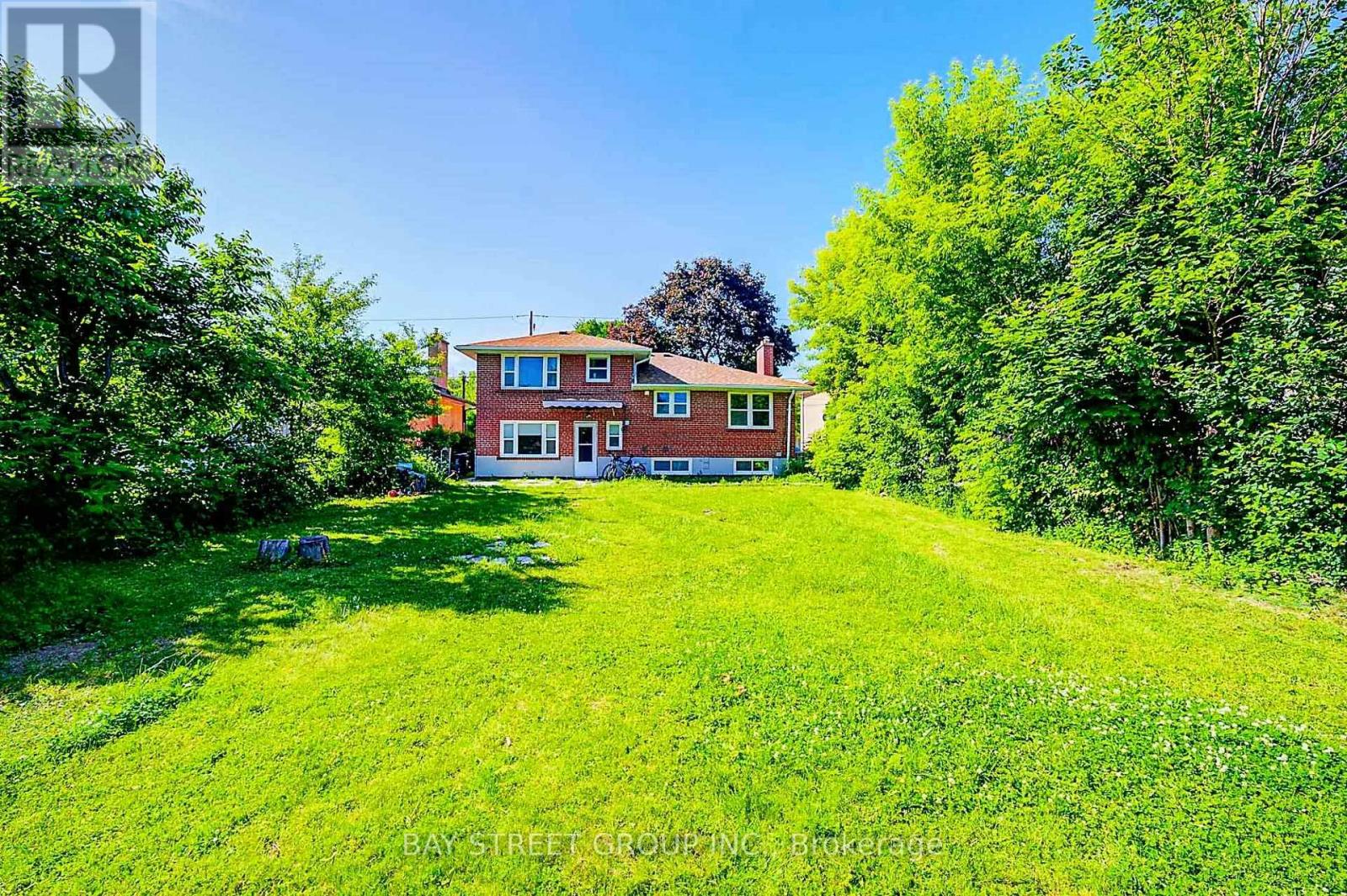 125 CONNAUGHT AVENUE - 39