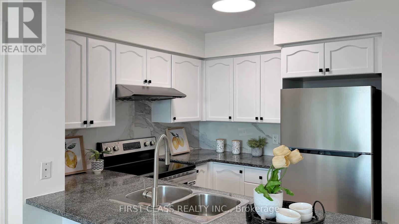 #1112 68 GRANGEWAY AVENUE - 14