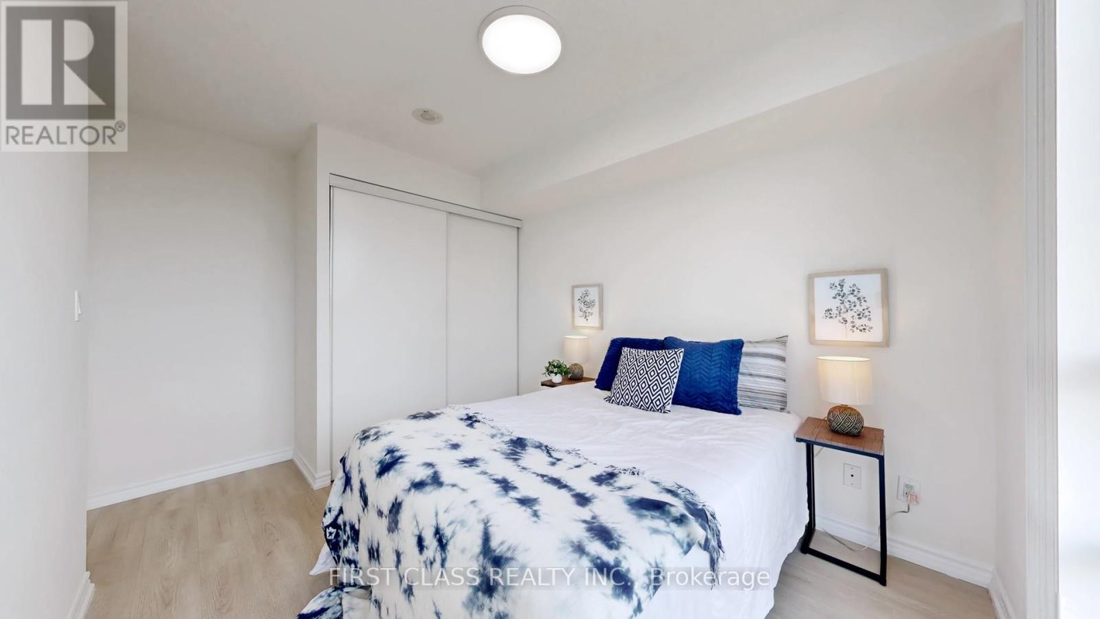 #1112 68 GRANGEWAY AVENUE - 20