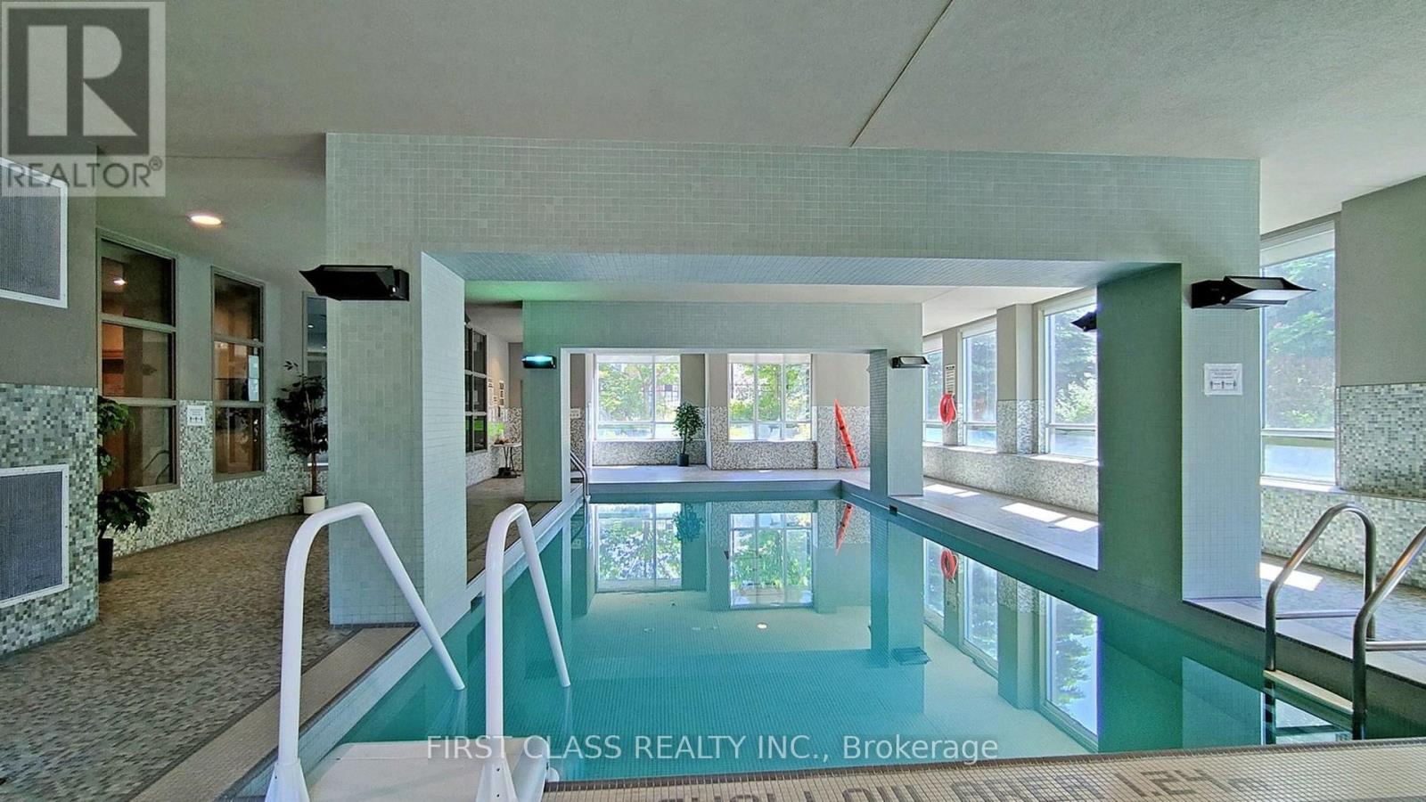 #1112 68 GRANGEWAY AVENUE - 22